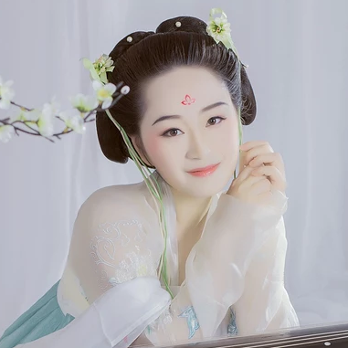 清新淡藍文藝女生頭像，唯美古風真人頭像
