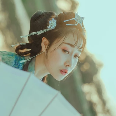 文藝漢服女生頭像，唯美古風(fēng)真人頭像
