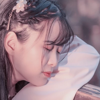 油紙傘下清新文藝女生頭像，唯美古風(fēng)真人頭像