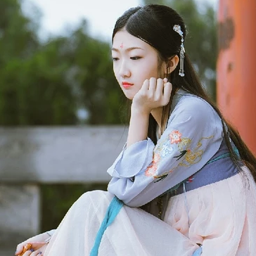 清新帶傘女生頭像，唯美古風(fēng)真人頭像
