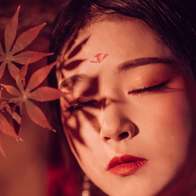 朱紅嬌艷女生頭像，唯美古風(fēng)真人頭像