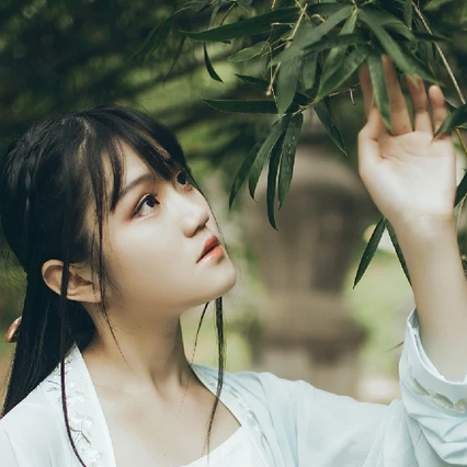 清新雅潔文藝女生頭像，唯美古風(fēng)真人頭像