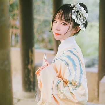 清新可愛帶團扇女生頭像，唯美古風(fēng)真人頭像