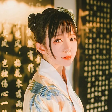 清新可愛帶團扇女生頭像，唯美古風(fēng)真人頭像