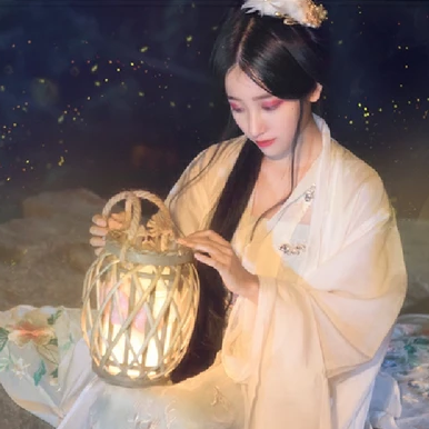 流螢白衣提燈少女頭像，唯美古風(fēng)真人頭像