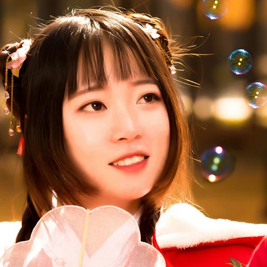 銀杏紅衣閨蜜頭像，唯美古風(fēng)真人頭像