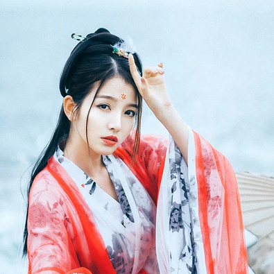 紅妝紗衣女生頭像，唯美古風(fēng)真人頭像