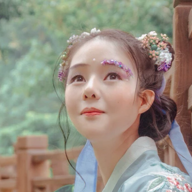 清新可愛美人妝女生頭像，唯美古風(fēng)真人頭像