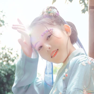 清新可愛(ài)美人妝女生頭像，唯美古風(fēng)真人頭像
