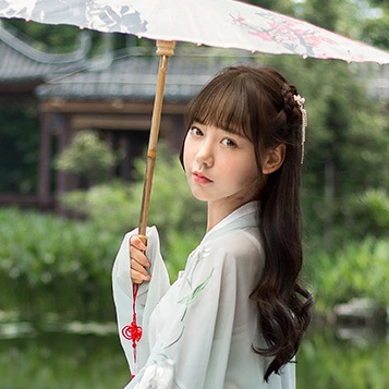 杜若花枝帶和團(tuán)扇傘女生頭像，唯美古風(fēng)頭像