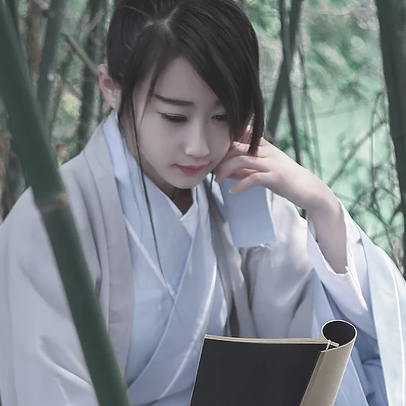 竹林舞劍女生頭像，唯美古風(fēng)真人頭像