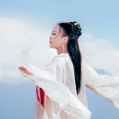 海邊飄逸女子頭像，唯美古風(fēng)真人頭像