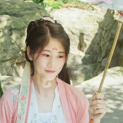 綠陰樹下閨蜜頭像，唯美古風(fēng)女子頭像