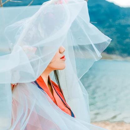 花樣紅衣女子頭像，唯美古風(fēng)真人頭像
