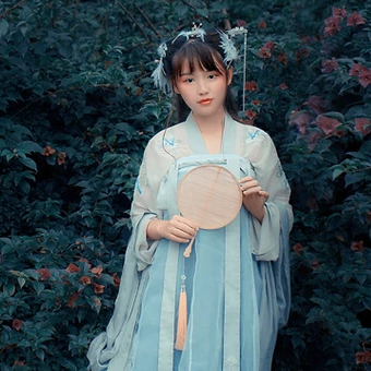 淺藍(lán)漢服小清新頭像，唯美古風(fēng)女生真人頭像