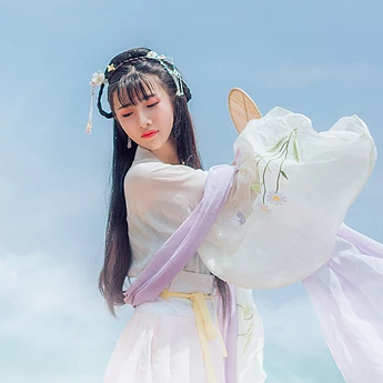 飄逸帶團扇小清新頭像，唯美古風(fēng)女子真人頭像