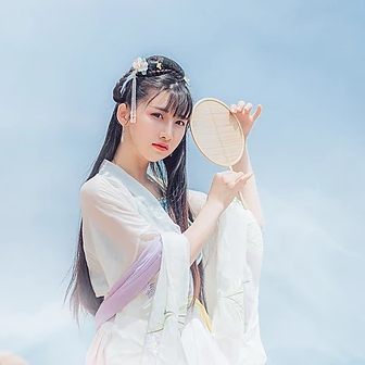 飄逸帶團扇小清新頭像，唯美古風(fēng)女子真人頭像