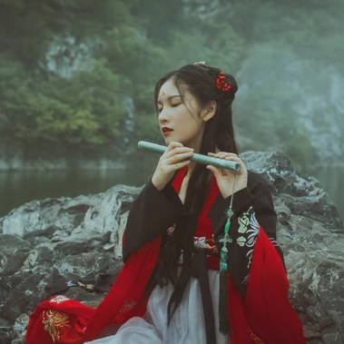 紅妝帶傘古風頭像，唯美古風真人女子頭像