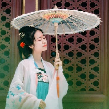 紅衣女子帶傘頭像，唯美古風(fēng)女子真人頭像