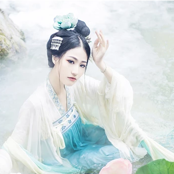 夢(mèng)中鏡時(shí)尚典雅，唯美古風(fēng)真人頭像