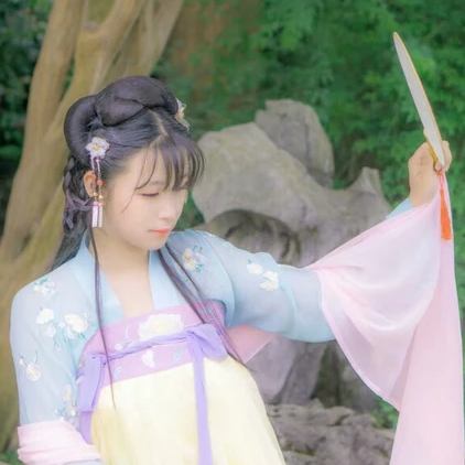 清新唯美中國風古風真人女子頭像