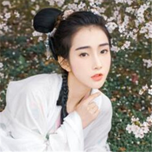 櫻花樹下古風女子頭像，真人古風頭像大全