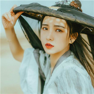 大漠孤煙古風(fēng)女子真人頭像，唯美女生qq頭像