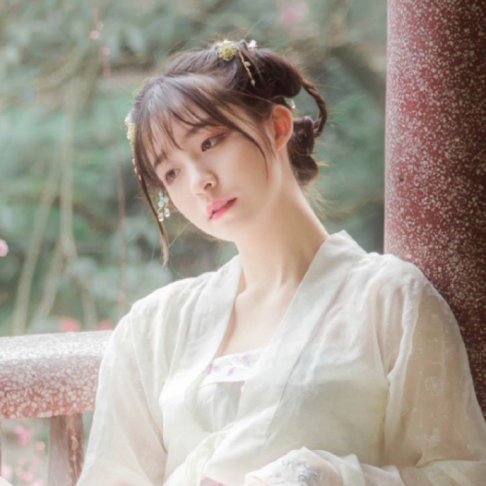 嬌俏女子古風唯美頭像，淡掃峨眉真人女生頭像