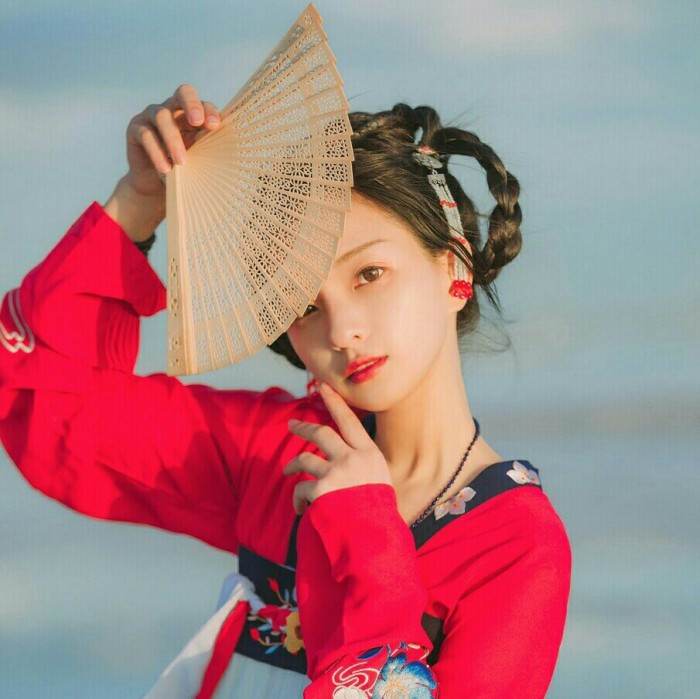 淡雅古裝女子頭像，清幽古風頭像真人
