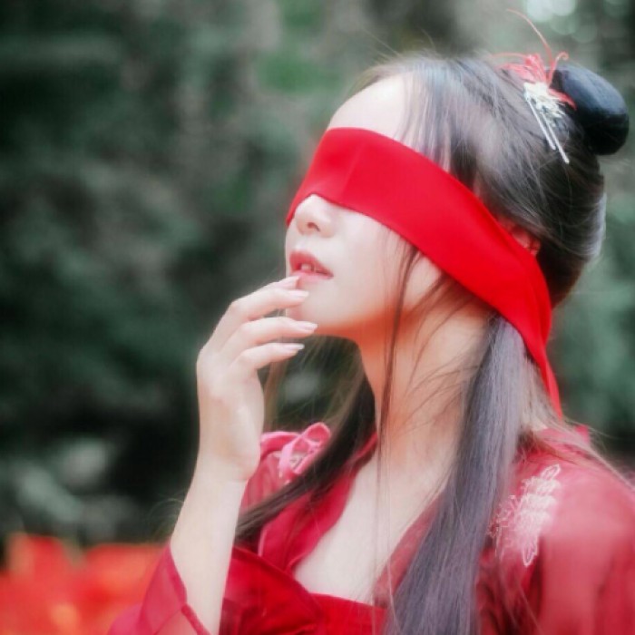 俏麗女子真人古風(fēng)頭像，婉風(fēng)流轉(zhuǎn)女生頭像
