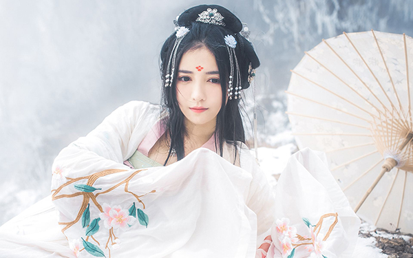 古風美女，雪地女子