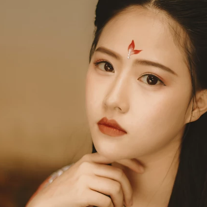 紅色帶傘女子頭像，唯美古風(fēng)真人頭像