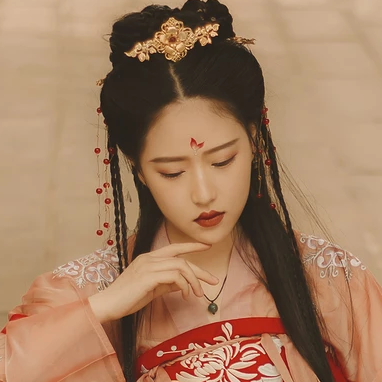 紅色帶傘女子頭像，唯美古風(fēng)真人頭像